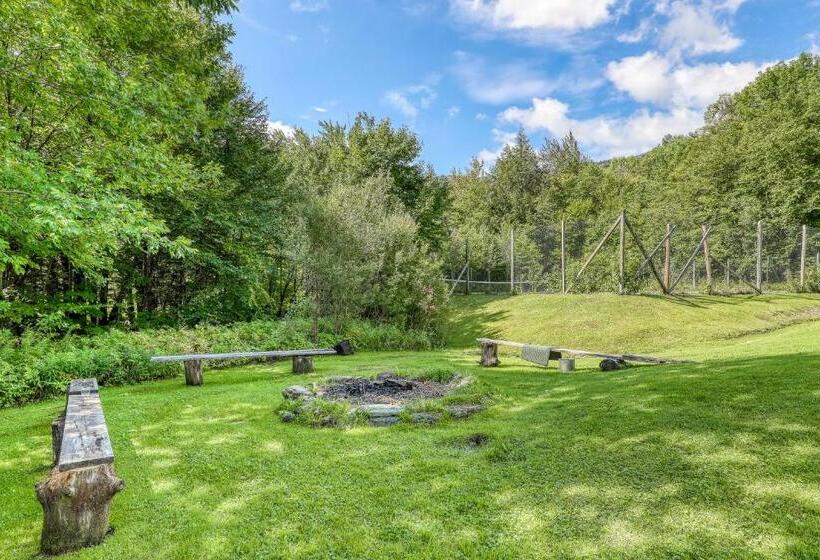 בית מלון כפרי Cozy Mountainside Condo