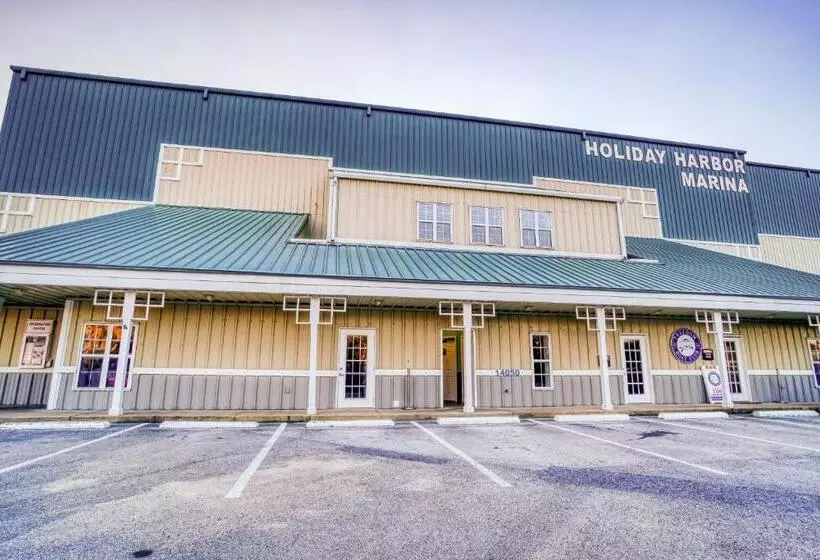 ホテル Holiday Harbour Marina Apartment
