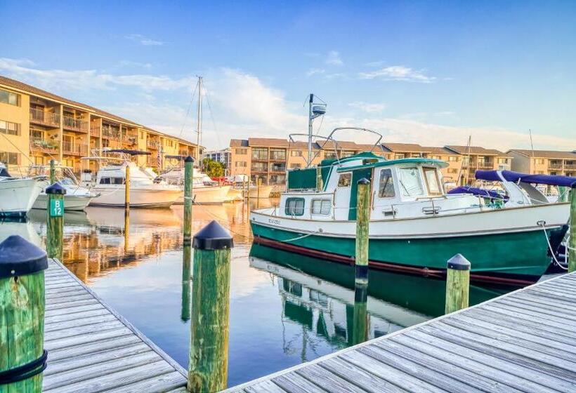 فندق Holiday Harbour Marina Apartment