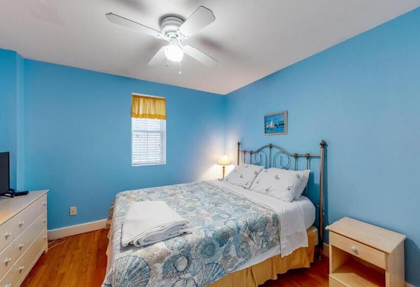 فندق Holiday Harbour Marina Apartment