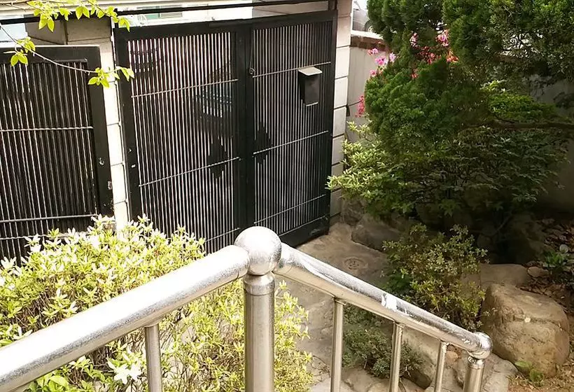 Cămin 24 Guesthouse Gangnam Center