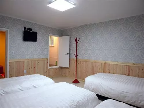 Cămin 24 Guesthouse Gangnam Center
