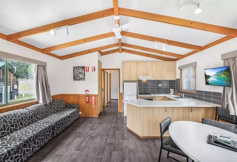 Breeze Holiday Parks   Halls Gap