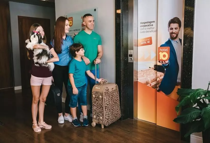 בית מלון כפרי 10 Curitiba