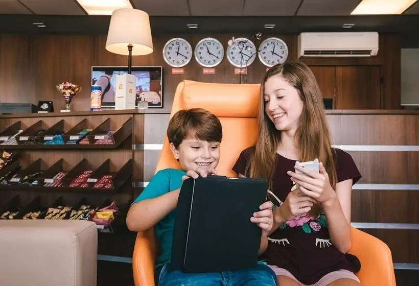 בית מלון כפרי 10 Curitiba