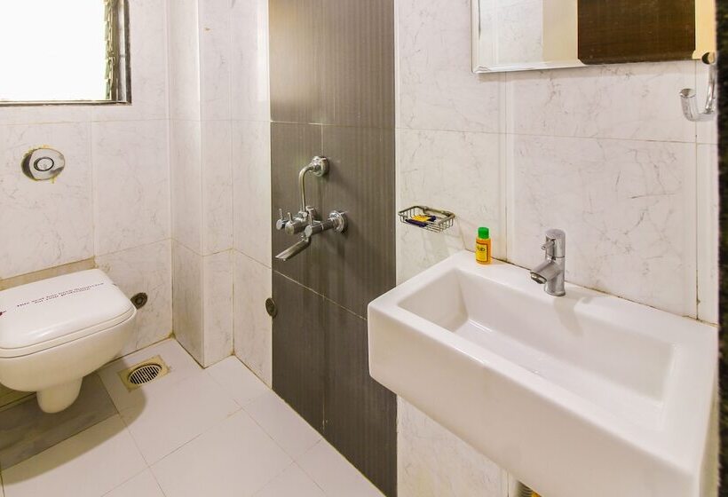 Fabhotel Galaxy Comforts Andheri East