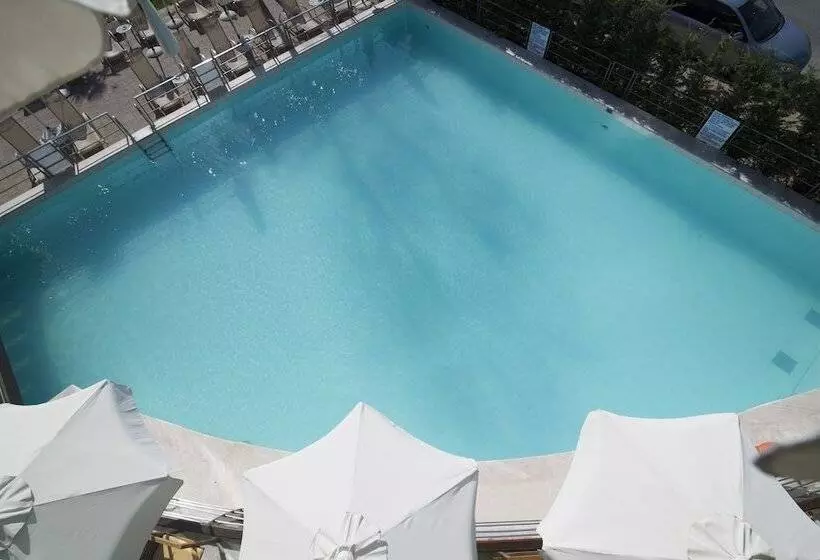 فندق Cosmopolitan