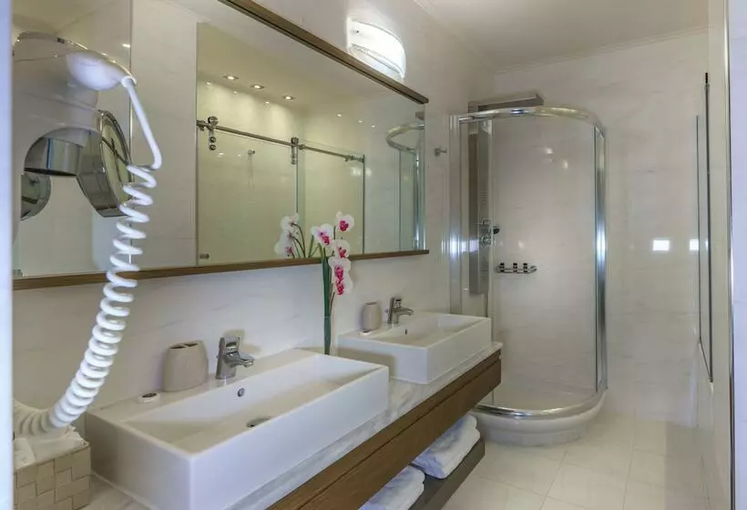 فندق Cosmopolitan