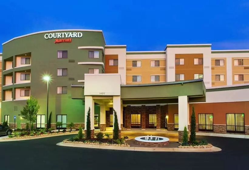 Отель Courtyard By Marriott Columbus Phenix City
