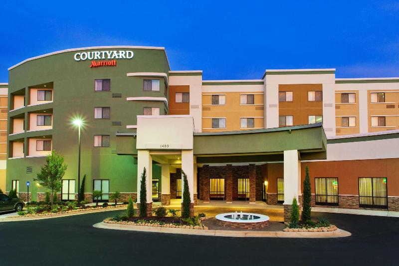 فندق Courtyard By Marriott Columbus Phenix City
