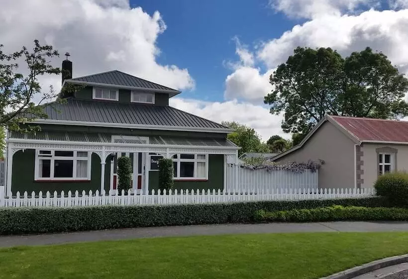 בית מלון כפרי Designer Cottage B&b