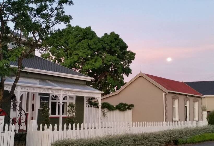 فندق Designer Cottage B&b