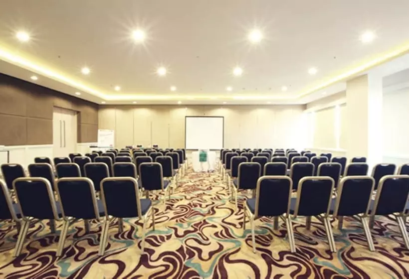 Harris Hotel & Convention Festival Citylink Bandung