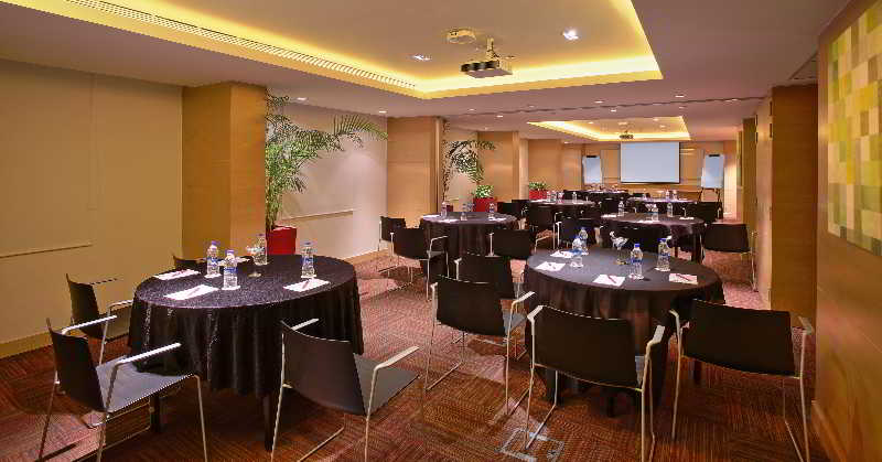בית מלון כפרי Ibis Bengaluru City Centre An Accor Brand