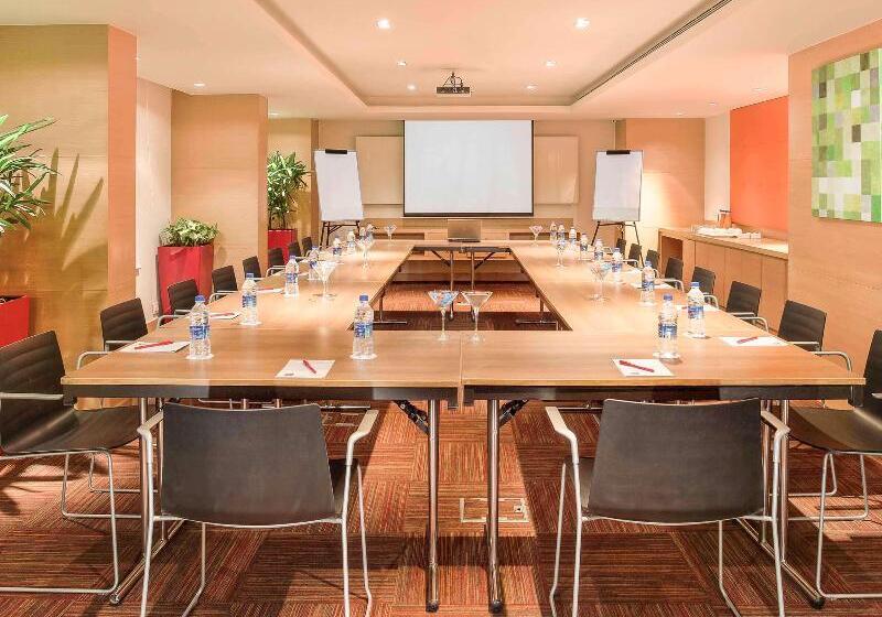 בית מלון כפרי Ibis Bengaluru City Centre An Accor Brand