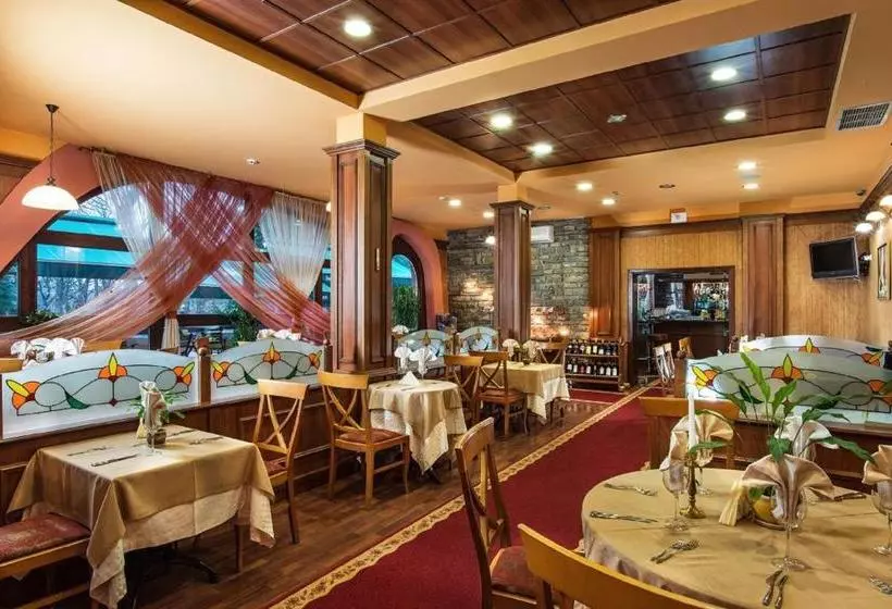 בית מלון כפרי Izvor