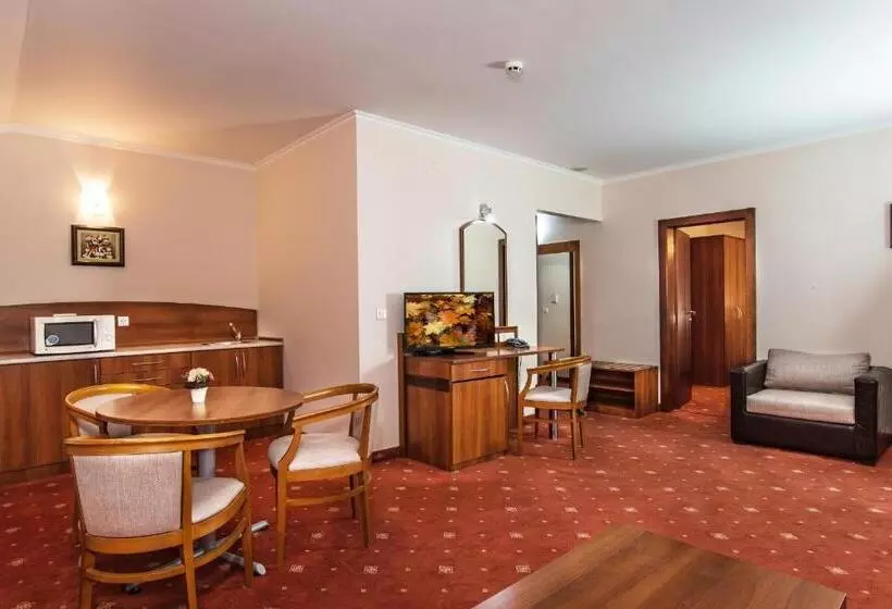 בית מלון כפרי Izvor