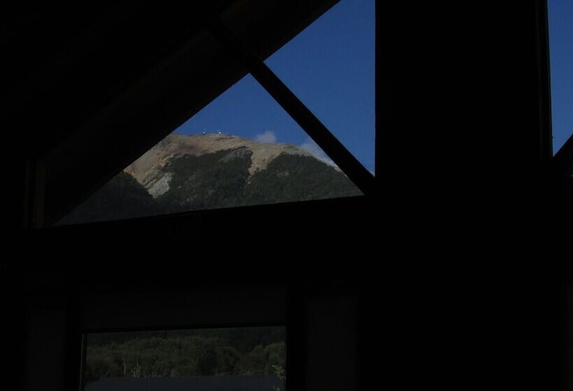 Hotel La Roca De La Patagonia