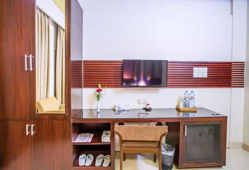 هتل La Villa Western By Sea Pearl Beach Resort & Spa