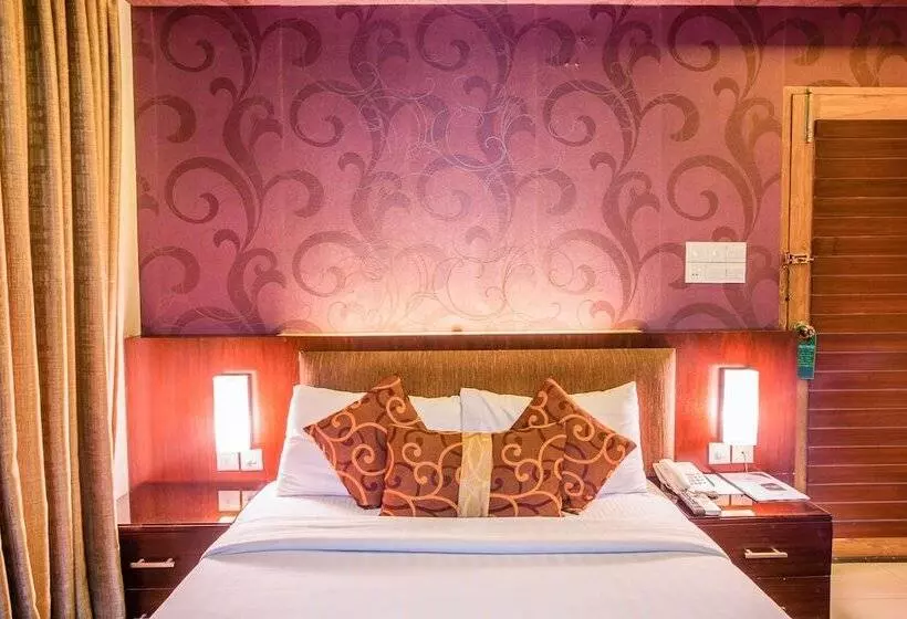 هتل La Villa Western By Sea Pearl Beach Resort & Spa