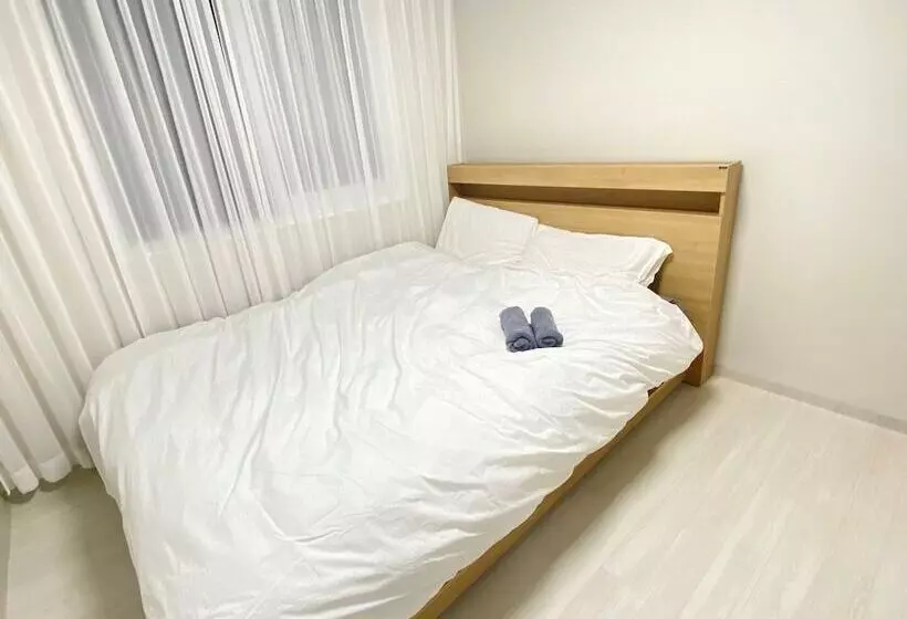 פנסיון High Street Guest House Hongdae   Hostel