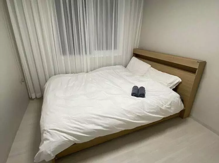 פנסיון High Street Guest House Hongdae   Hostel