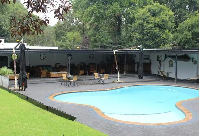 ペンション Lauriston Guesthouse