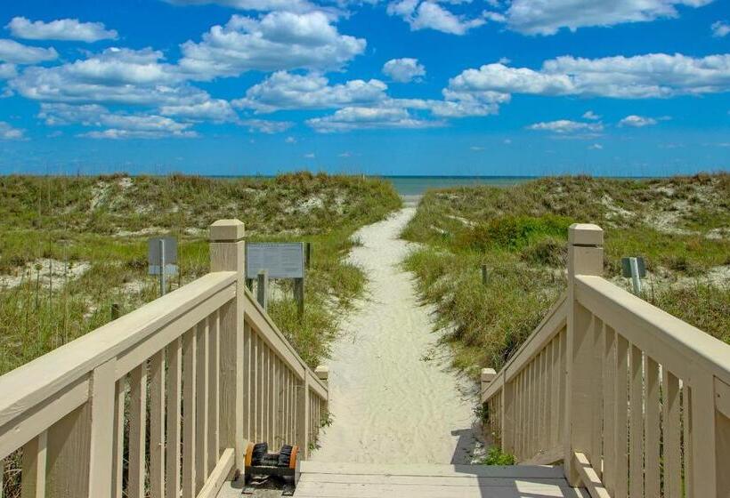 هتل Barrington Arms 208