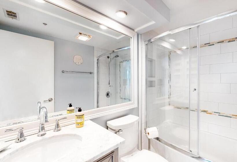 هتل Barrington Arms 208