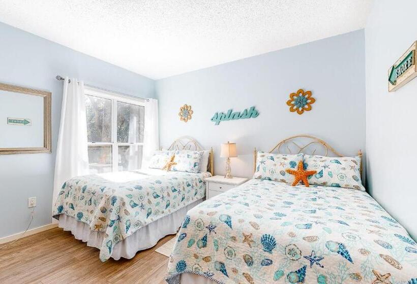 هتل Barrington Arms 208