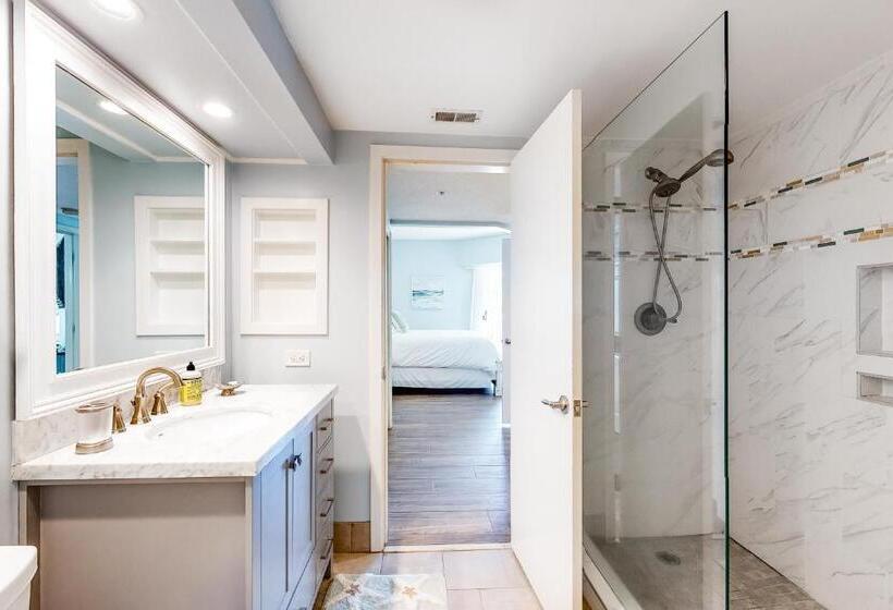 هتل Barrington Arms 208