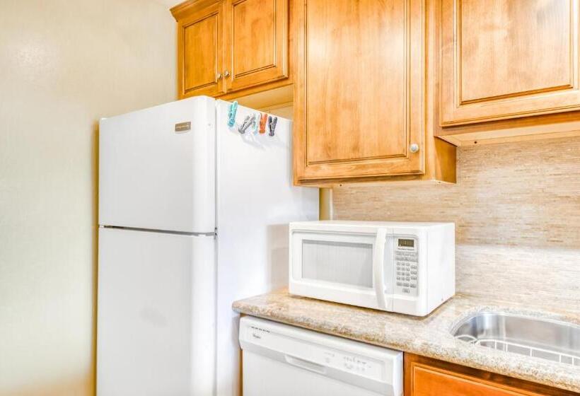 فندق Kona Pacific C421