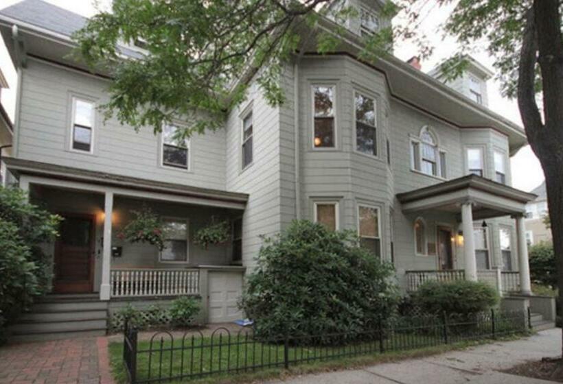 هتل Morning On The Atlantic