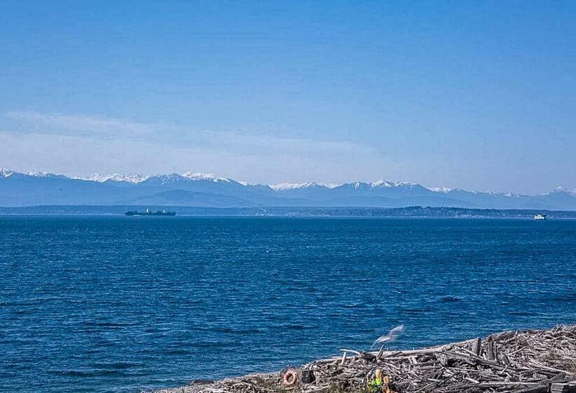 Отель Magical Sunset Retreat