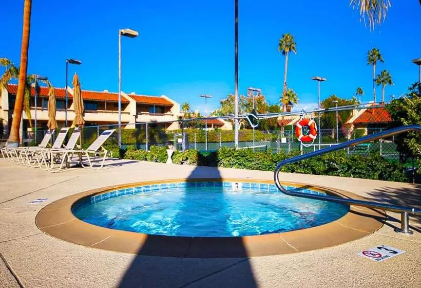 ホテル Midtown Mountain View Villa