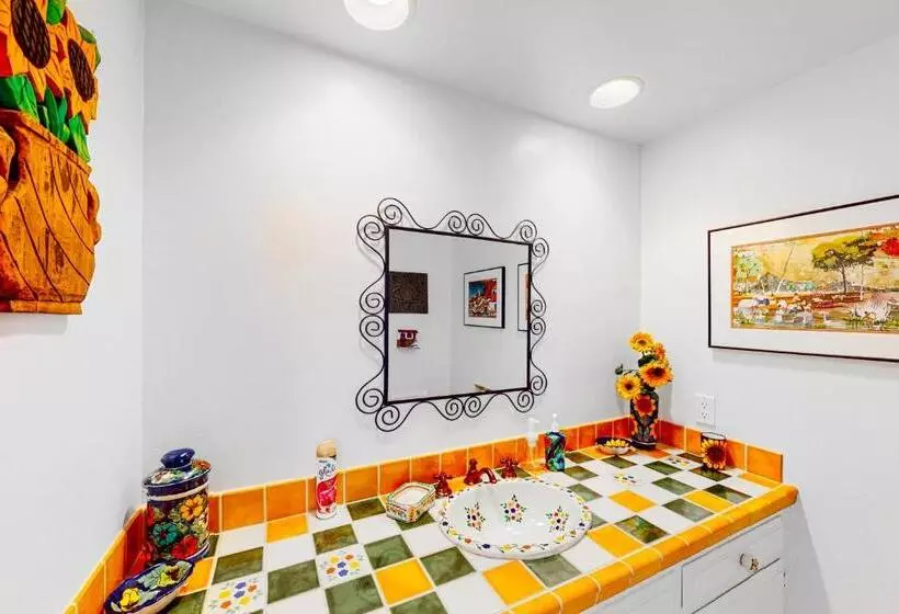 ホテル Midtown Mountain View Villa
