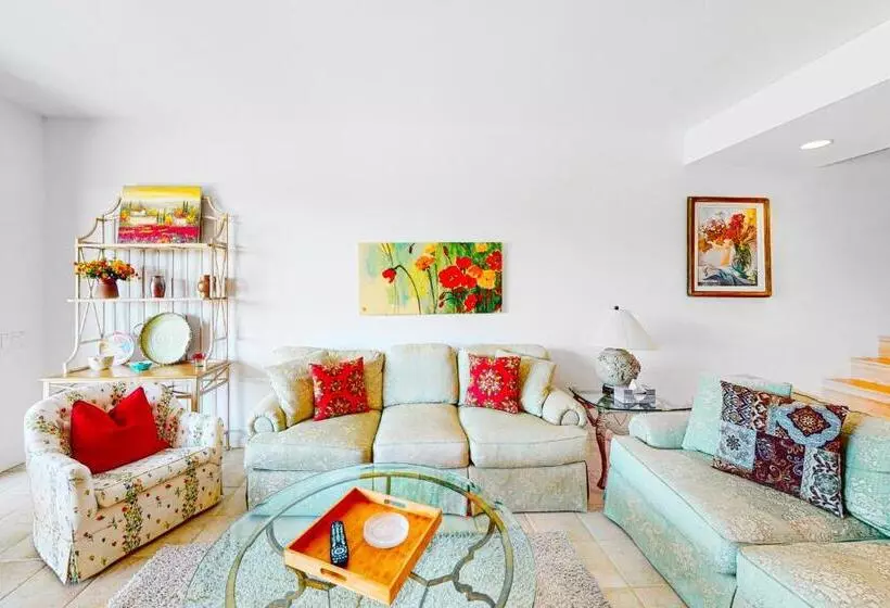 ホテル Midtown Mountain View Villa