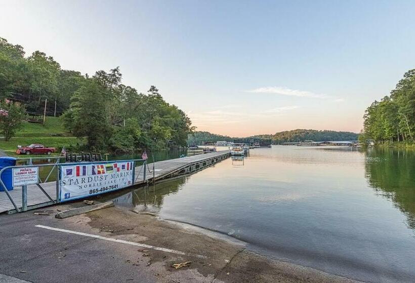 فندق Bend Of The River