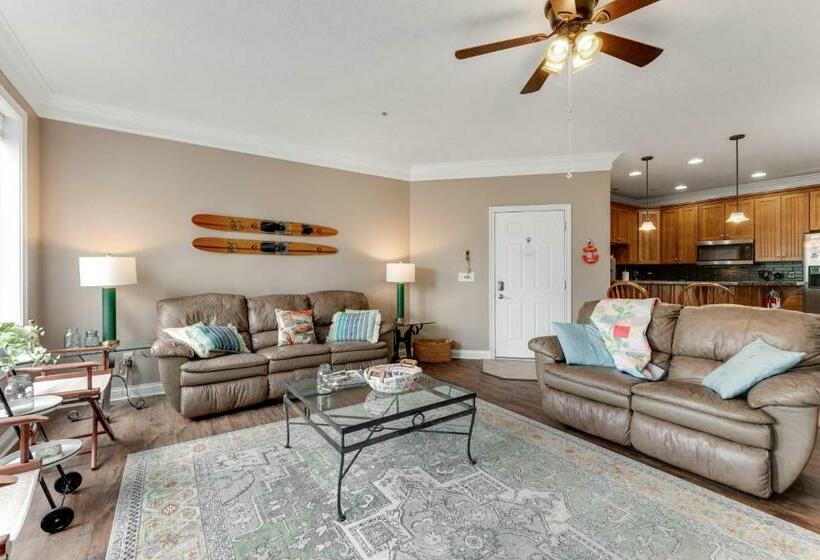 فندق Bend Of The River