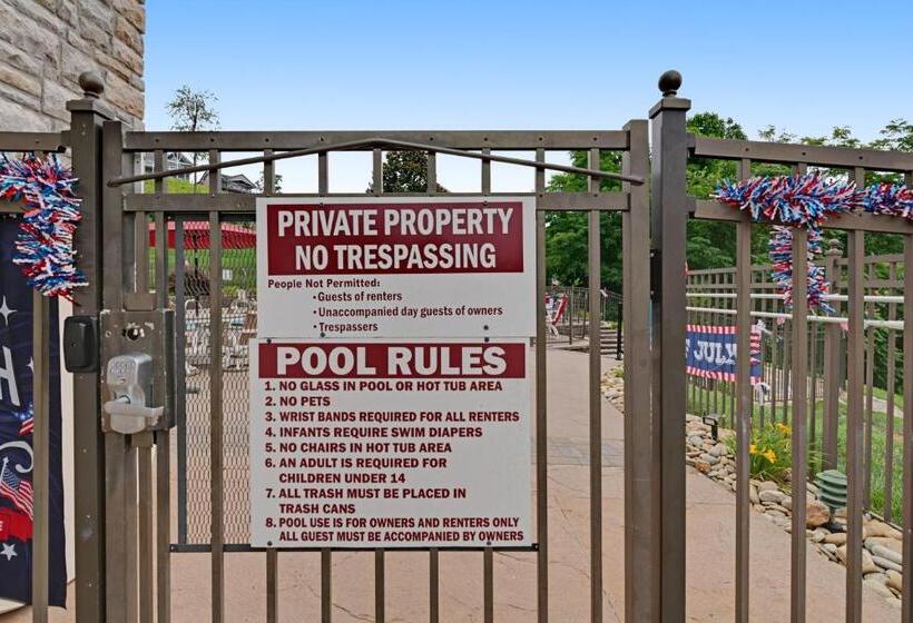 فندق Bend Of The River