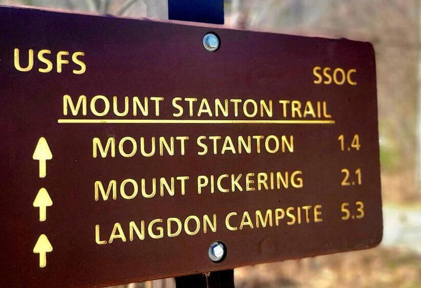 酒店 Bunker Lane Golf Course