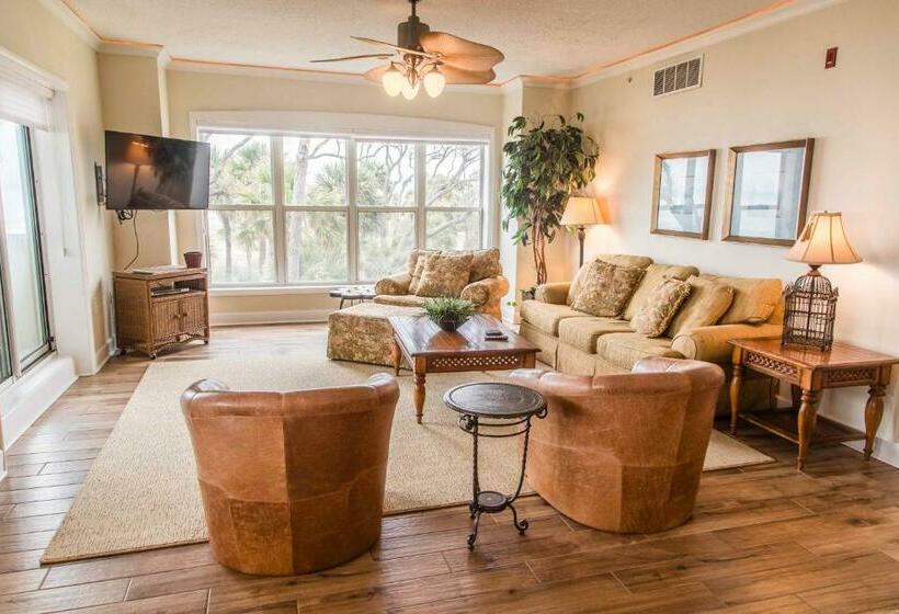 هتل Hampton Place 6209