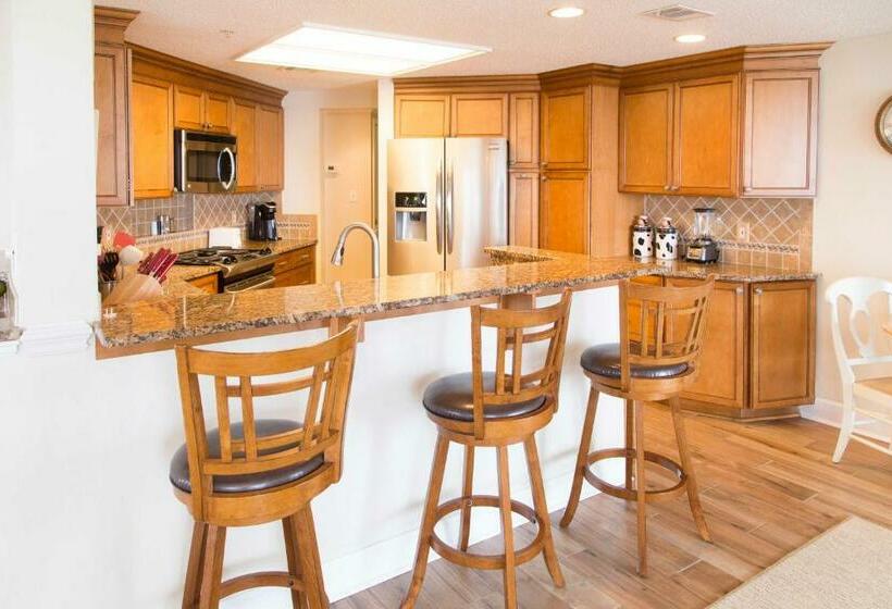 هتل Hampton Place 6209