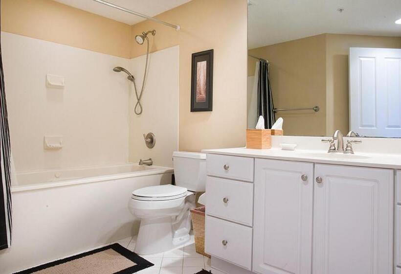 هتل Hampton Place 6209