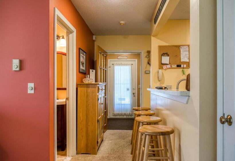 ホテル 38 Kandahar Lane