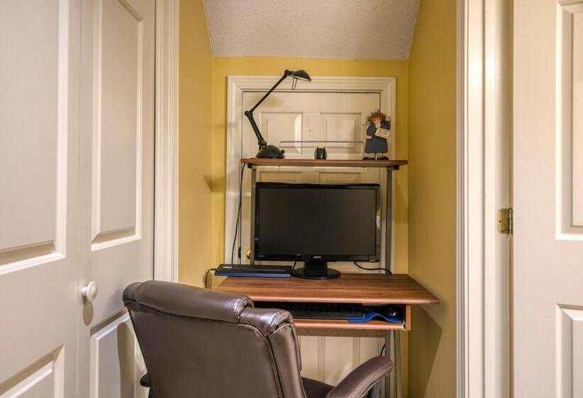 ホテル 38 Kandahar Lane