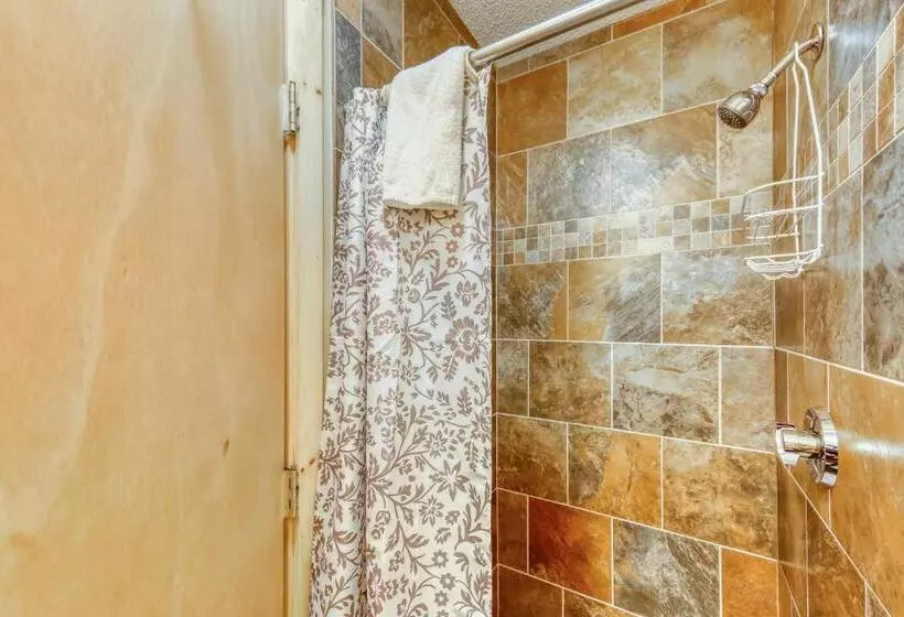 ホテル Grand Hollow Townhome