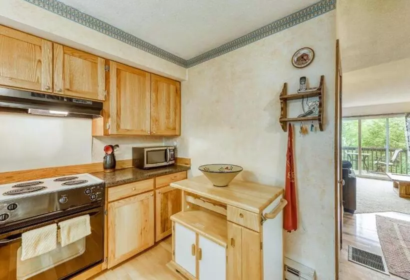 ホテル Grand Hollow Townhome