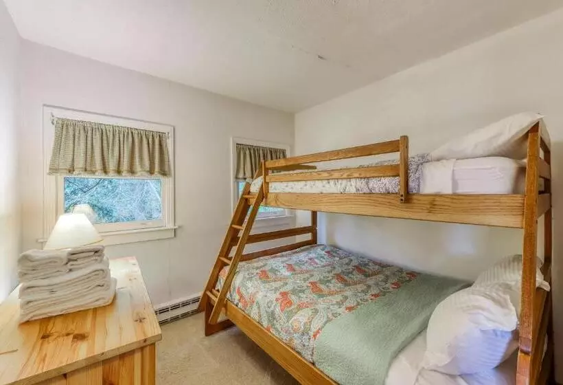 ホテル Grand Hollow Townhome