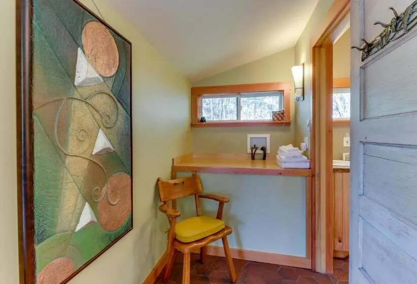 Hotelli Island Artist Studio